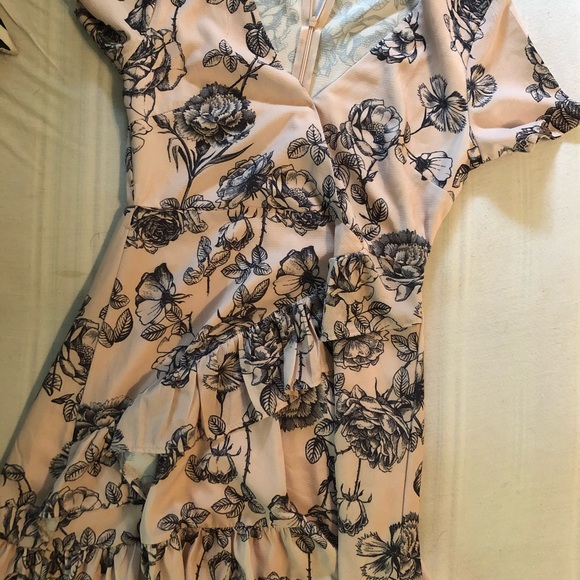 Hello Molly dress - Picture 3 of 4